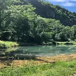 Dom wakacyjny In Auvergne Near Beaulieu (Cantal)