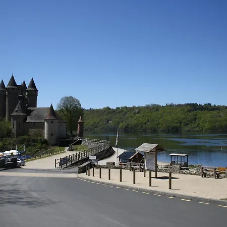 Dom wakacyjny In Auvergne Near Beaulieu (Cantal)