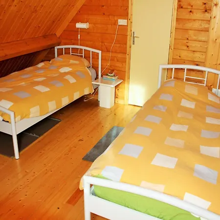 Hébergement de vacances In Auvergne Near Beaulieu (Cantal)