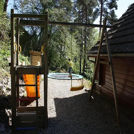 In Auvergne Near Hébergement de vacances *